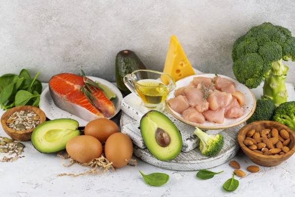 Ketojenik Diyet Nedir? Faydaları, Zararları ve Uygulama Rehberi 